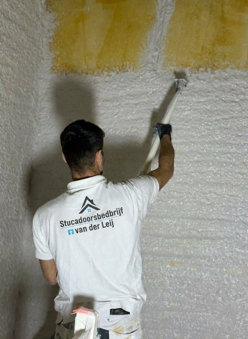 Stucadoorsbedrijf van der Leij vakmannen aan het werk